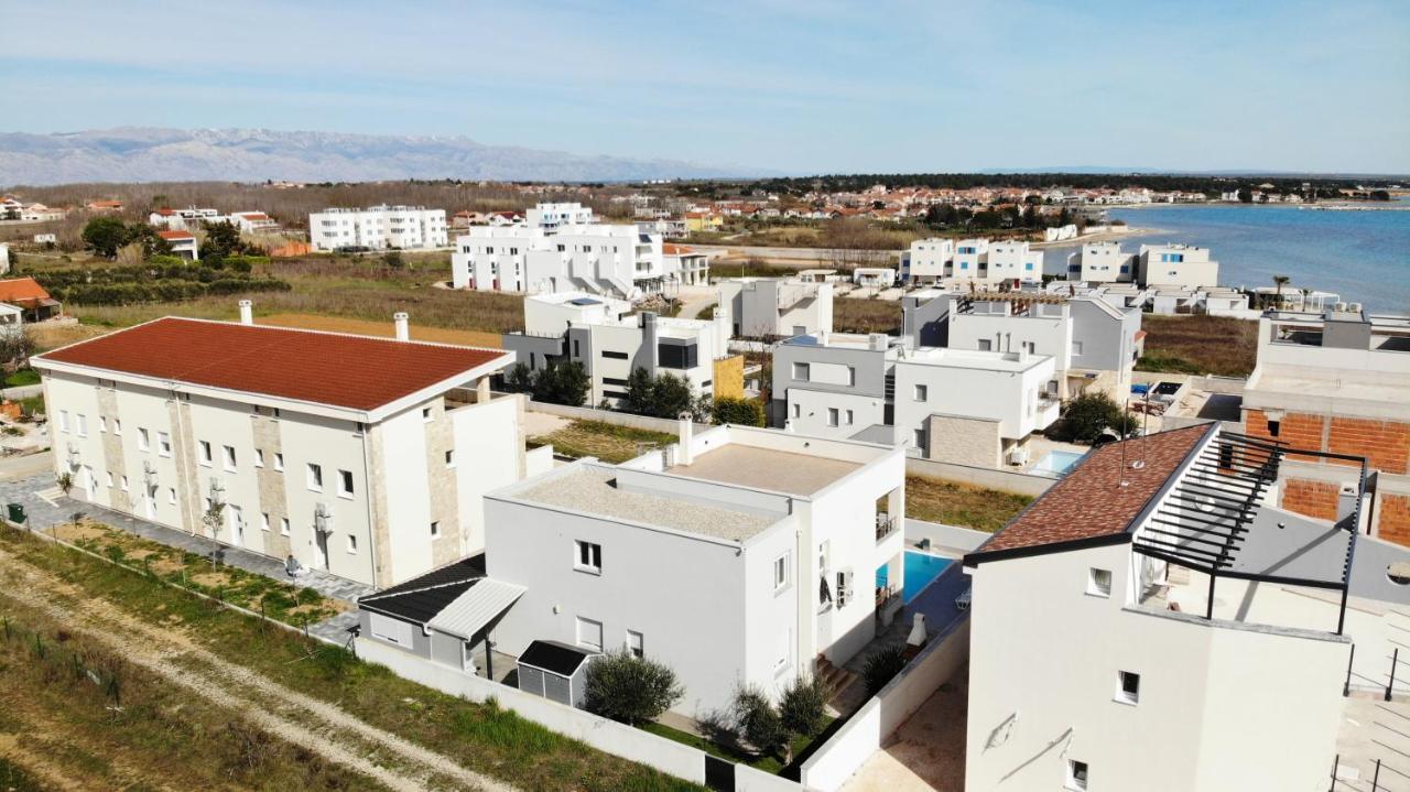 Apartments Le Mare - Pool, Sandstrand, Meerblick, W-Lan, Grill Privlaka  Exteriör bild